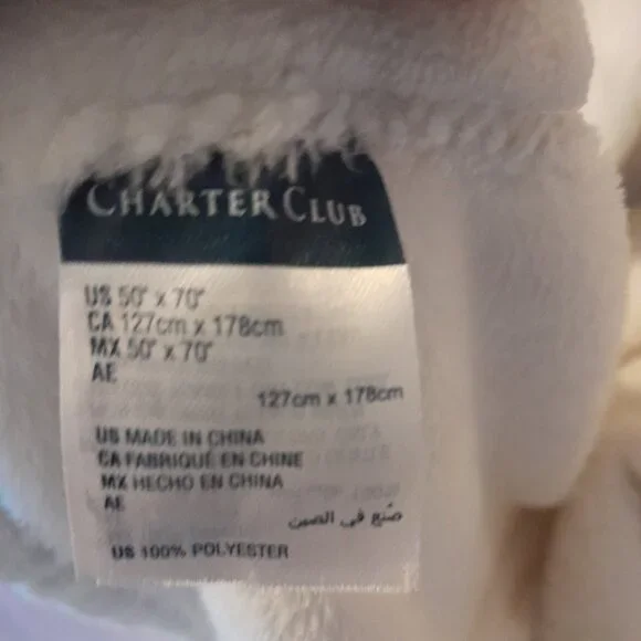 Macy's Charter Club Cozy Plush Wrap Wearable Poncho Shawl Blanket with Pockets - Picture 7 of 10